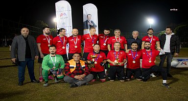 Mersin Büyükşehir'in Birimler Arası Futbol Turnuvası final maçıyla sona erdi. Kazanan Gençlik Ve Spor Hizmetleri Dairesi Takımı oldu