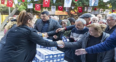 Mersin Büyükşehir, Regaip Kandili simiti dağıttı