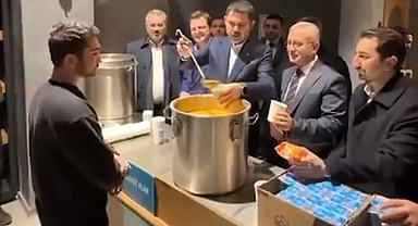 Murat Kurum'dan öğrencilere seçim vaadi: 