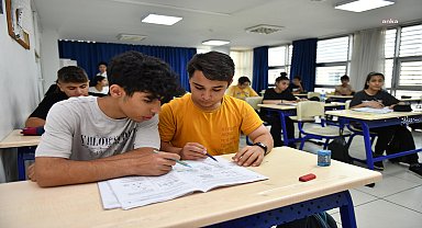 Muratpaşa tatilde de öğrencileri yalnız bırakmayacak