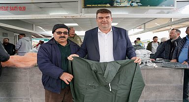 Seferihisar Belediyesi'nden balıkçılara destek