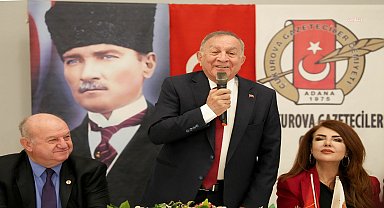 Seyhan Belediye Başkanı Akay, gazetecilerle buluştu