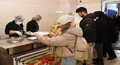Tepebaşı Belediyesi, öğrencilere desteğini sürdürüyor