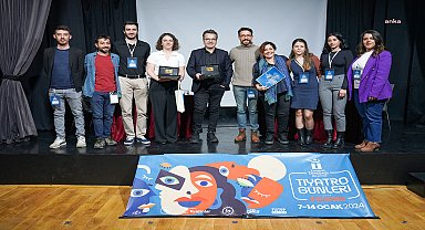 Tepebaşı Tiyatro Günleri'nden dolu dolu başlangıç
