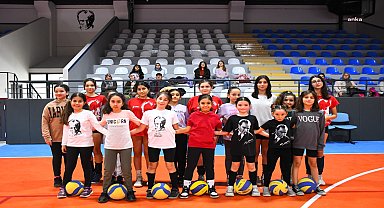 Torbalı'daki dev kompleks sporcularını ağırlamaya başladı