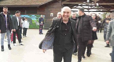 Tunç Soyer: "Mahallede dayanışma var" gençleriyle buluştu