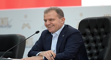 Vahap Seçer, 'Kent Katılımı Buluşmaları' kapsamında Mersin'deki kadın örgütleri ile bir araya geldi