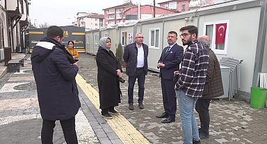 Veli Ağbaba: Deprem sonrası gazeteciler zor şartlar altında görev yapmaya çalışıyor