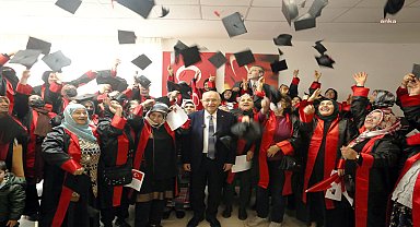 Yenimahalle'nin yeni okur-yazarları kep attı