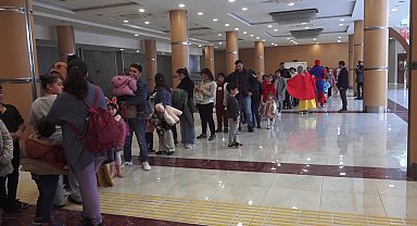 Yenişehir Belediyesi'nin çocuk oyunları festivaline yoğun ilgi