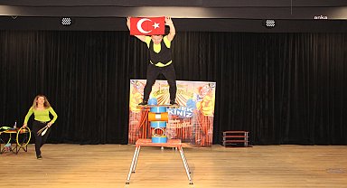 'Yetenek Sirkiniz Cambaz Mithat' çocuklara unutulmaz bir gün yaşattı