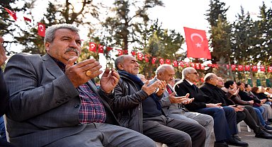 6 Şubat depremlerinde hayatını kaybeden vatandaşlar, Mersin'de dualarla anıldı