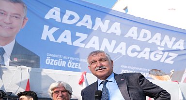 Adana Büyükşehir Belediye Başkanı Zeydan Karalar, halkla buluşmaya devam ediyor