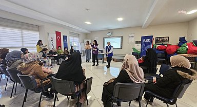 Adana'da kadınlara "Toplumsal Cinsiyet, Kadın ve Üreme Sağlığı" anlatıldı