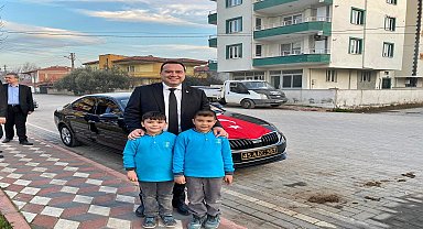 Akhisar Belediye Başkanı Dutlulu, 5 yıllık maaşının tamamını öğrencilere bağışladı