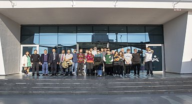 ALMANYA'DAN GELEN ÖĞRENCİLER, MERSİN'DE MERCAN 100. YIL İKLİM VE ÇEVRE BİLİM MERKEZİ’Nİ ZİYARET ETTİ