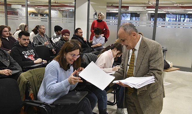 Ankara Büyükşehir Belediyesi'nin "Pratik İngilizce Konuşma Eğitimi" devam ediyor