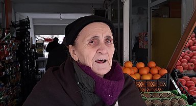 Artvinli emekli vatandaş: "Sebze alamıyorum. Her şey ateş pahası, yaklaşılmıyor"