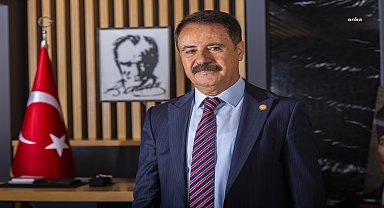 Atakum Belediye Başkanı Deveci'den 6 Şubat mesajı: "Bu acı unutulmayacak. Aynı acıların tekrar yaşanmadığı günleri özlemle bekliyoruz"