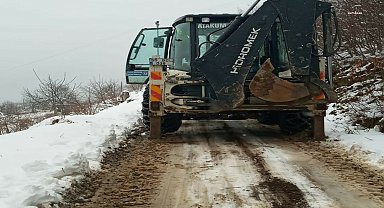 Atakum Belediyesi ekiplerinden yoğun kar mesaisi