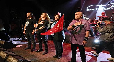 Aydın Büyükşehir Belediyesi, Cem Karaca ve Barış Manço'yu Kurtalan Ekspres Konseriyle andı