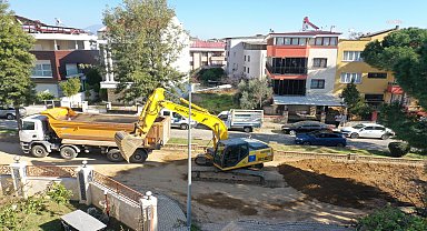 Aydın Büyükşehir Belediyesi'nden Nazilli Şehit Mustafa Arslan Bulvarı'nda yenileme çalışması