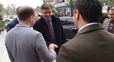 Başkan Tugay: Sokak hayvanları kent yaşamında var olacak