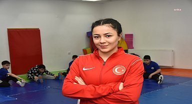 Bilecikli Güreşçi Başak Duman Türkiye Şampiyonası'na hazırlanıyor
