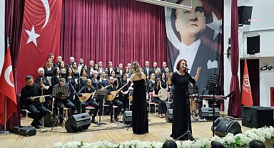 Bornova'da Türk Halk Müziği rüzgarı