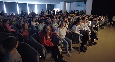 Bornovalı minikler, tatilde eğlenceye doydu