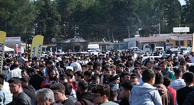 CEYHAN'DA MODİFİYE ARAÇLAR GÖRÜCÜYE ÇIKTI 