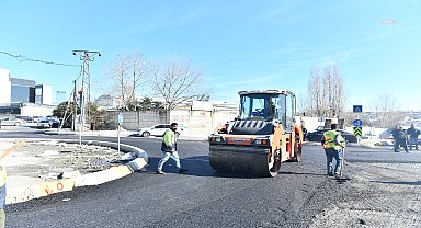 Esenyurt Belediyesi'nden Osmangazi Mahallesi'nde asfalt çalışması