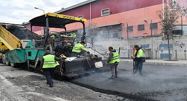 Esenyurt'ta cadde ve sokaklar yenileniyor