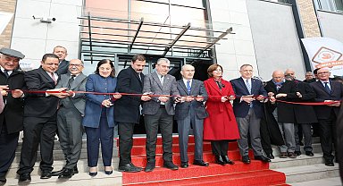 Eskişehir Büyükşehir Belediyesi'nin Halk Ekmek Unlu Mamuller Fabrikası hizmete açıldı
