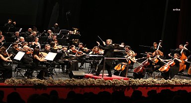 Eskişehir Büyükşehir Belediyesi Senfoni Orkestrası, müzikseverlerle buluştu