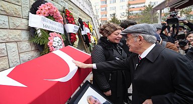 Eskişehir Büyükşehir Belediyesi ve Tepebaşı Belediyesi Meclis Üyesi Mustafa Önder, toprağa verildi