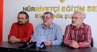 Eskişehir'de Eğitim Sendikalarından MEB'e Tepki: "Müfredat değişikliğinin amacı iktidarın ideolojik çizgisiyle donatılmış nesiller yetiştirmektir"