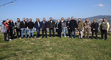ESNAF VE SANATKARLAR ODASI’NDAN FOÇA BELEDİYE BAŞKANI GÜRBÜZ’E TEŞEKKÜR PLAKETİ