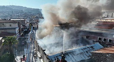 İzmir İtfaiyesi'nden yangına 6 dakikada müdahale