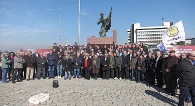 İzmirli gazetecilerden, Rektör Hotar'a hakaret ettiği gerekçesiyle tutuklanan gazeteci Süleyman Gençel için açıklama: Gappi: "Hayatımız pahasına meslek ilkelerimizden ayrılmayacağız"