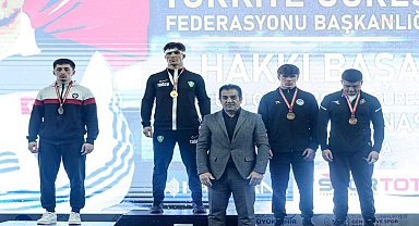 İzmit Belediyespor Güreş Takımı'ndan Türkiye Şampiyonası'nda başarı