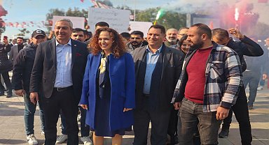 Karşıyaka Başkan Adayı Ünsal, CHP örgütüyle buluştu