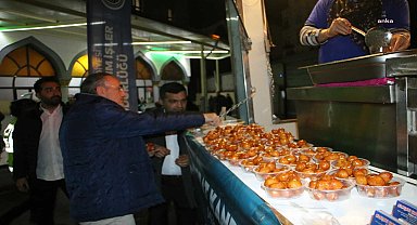 Kartal Belediyesi'nden ilçenin 10 noktasında hayır lokması ikramı