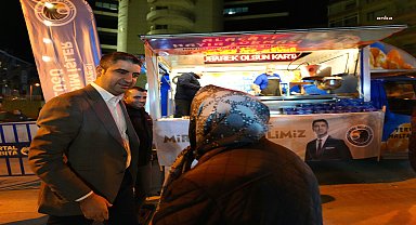 Kartal Belediyesi'nden vatandaşlara kandil simidi ve lokma ikramı