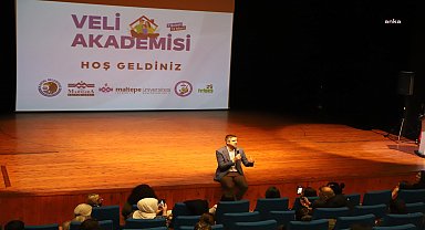 Kartal'da "Veli Akademisi" eğitim programı başladı