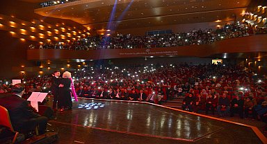 Kırşehir Belediyesi Korosu'nun Yeşilçam Film Müzikleri Konseri'ne yoğun ilgi
