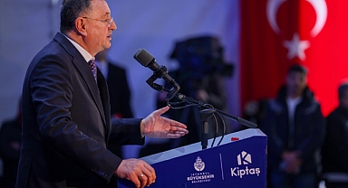 Lütfü Savaş: “İlk üç gün gerçekten yalnızdık”