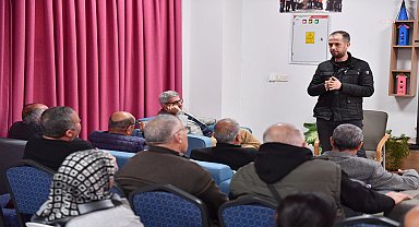 Mersin Büyükşehir Belediyesi, Halkkent Emekli Evi Üyelerini 'Aktif Yaşlılık'la ilgili bilgilendirdi