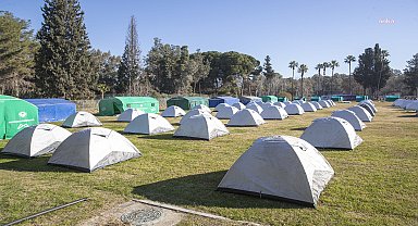 Mersin Büyükşehir Belediyesi'nden depremzedelerle dayanışma örneği