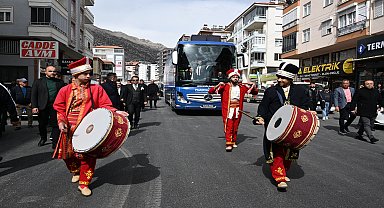 Muhittin Böcek, Elmalı Seçim Koordinasyon Merkezi'ni açtı: "Sizlere hizmet etmek bu yörük çocuğunun boynunun borcudur"